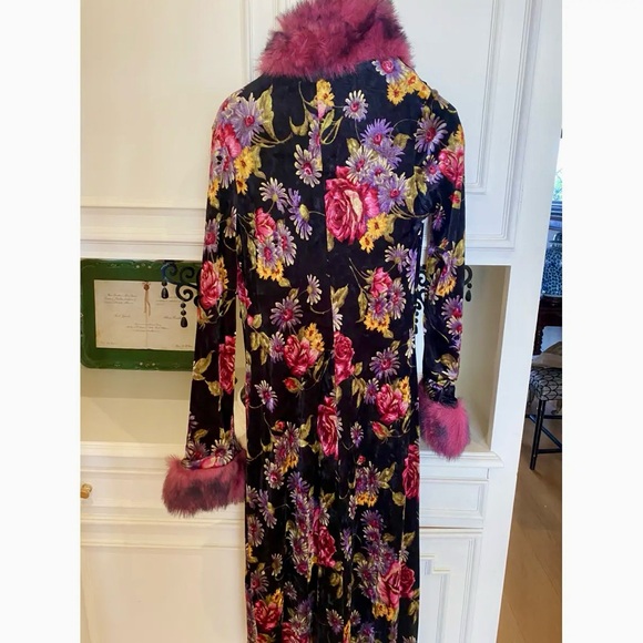 Betsey Johnson velvet duster - Picture 3 of 3